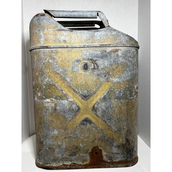 Vintage USA Green Metal Gas Jerry Can Army Military US Jeep  1950s - Picture 1 of 5